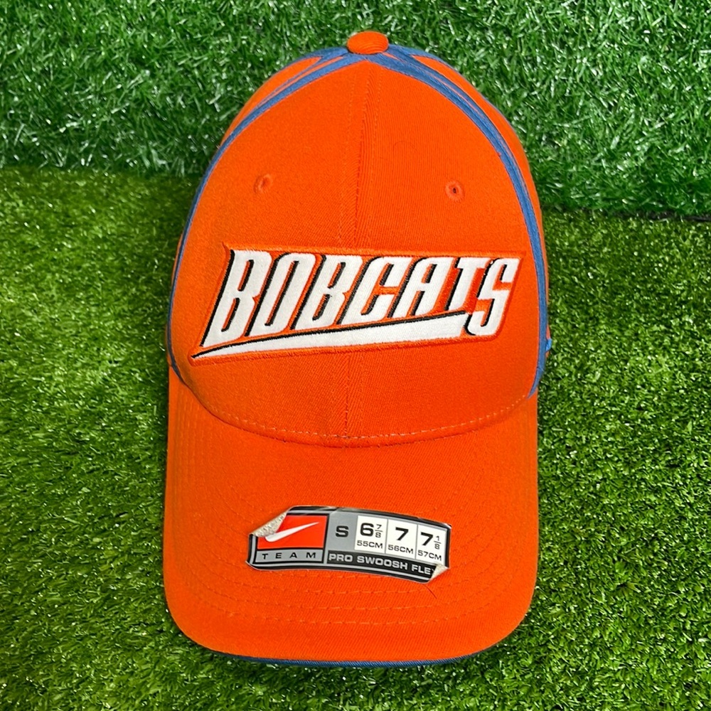 Vintage CHARLOTTE BOBCATS Cap 🧢 🔥